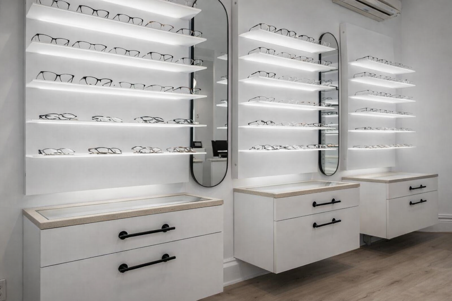 Atención optométrica en Optiqa Óptica Murcia